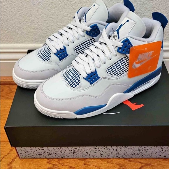 Jordan 4 Retro “Military Blue”. - Picture 2 of 3
